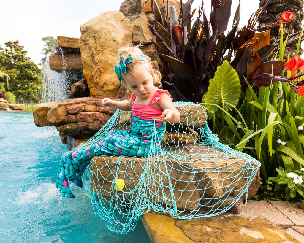 Book your mermaid photography sessions today!