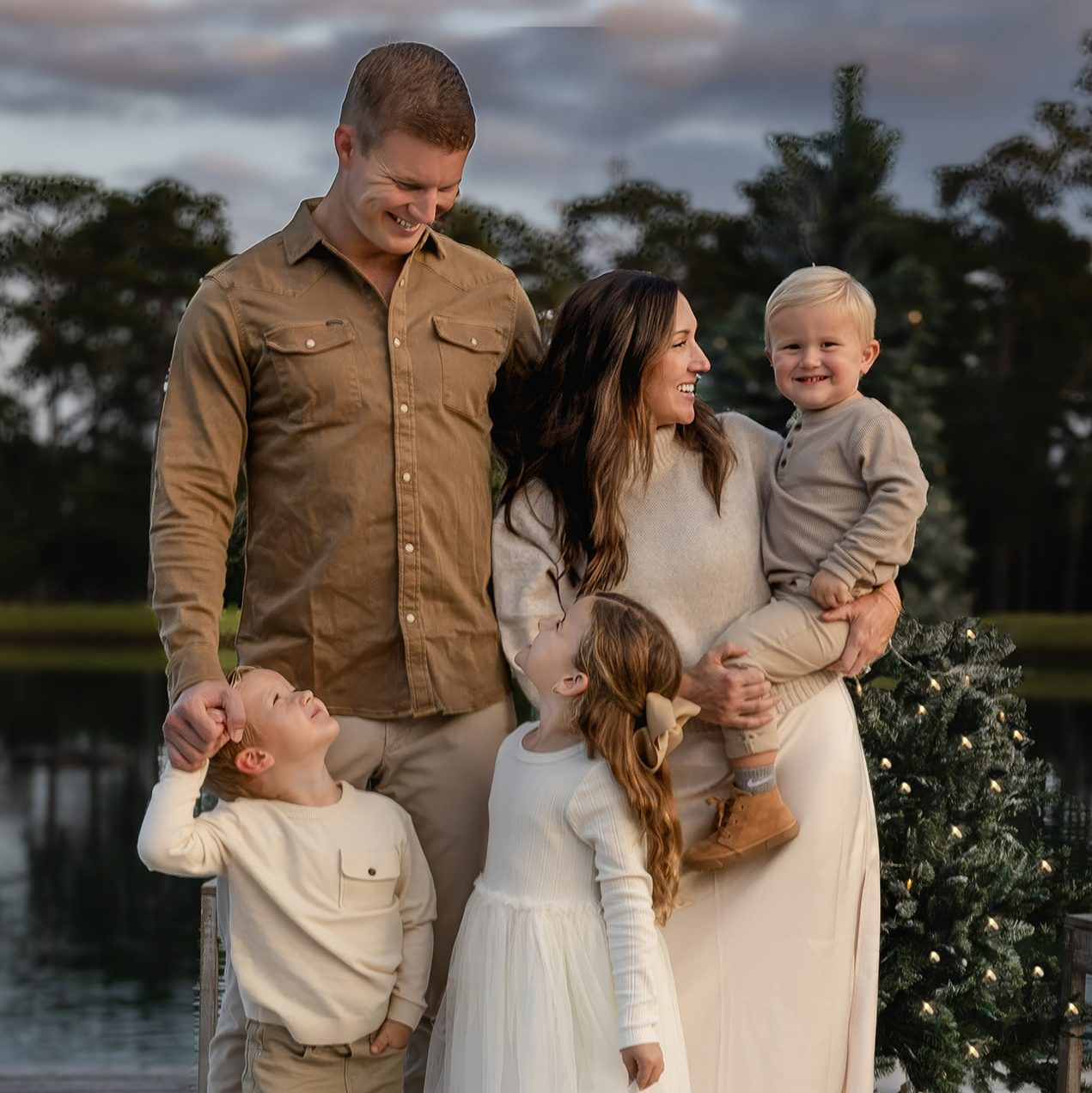 Does Jodie Lane Photography do family portraits?